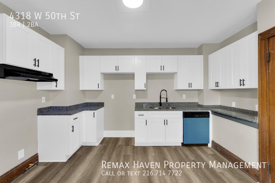 4318 W 50th St, Cleveland - Spacious 3-bed 1.5-bath single-family home property image