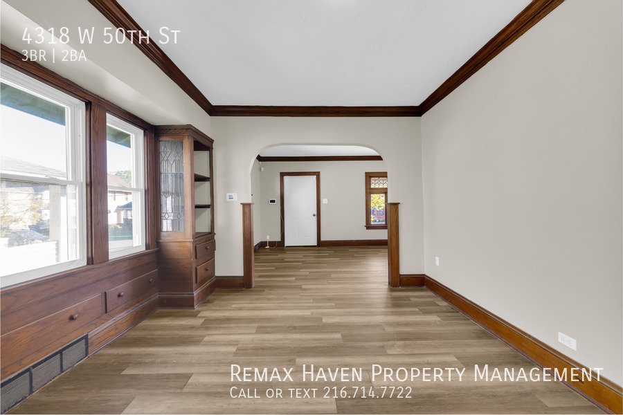 4318 W 50th St, Cleveland - Spacious 3-bed 1.5-bath single-family home property image
