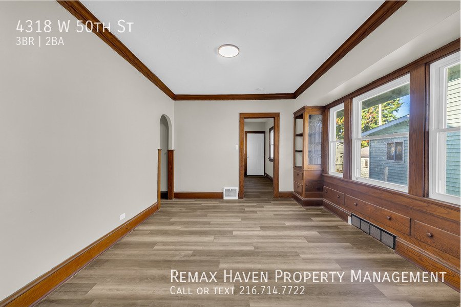 4318 W 50th St, Cleveland - Spacious 3-bed 1.5-bath single-family home property image