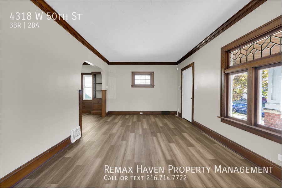 4318 W 50th St, Cleveland - Spacious 3-bed 1.5-bath single-family home property image