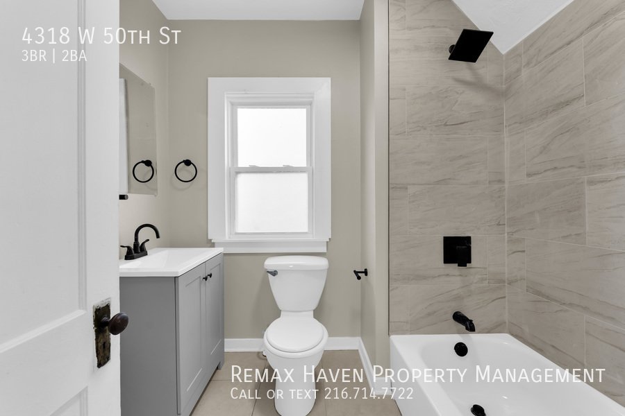 4318 W 50th St, Cleveland - Spacious 3-bed 1.5-bath single-family home property image