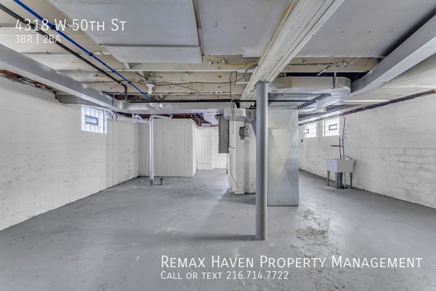 4318 W 50th St, Cleveland - Spacious 3-bed 1.5-bath single-family home property image