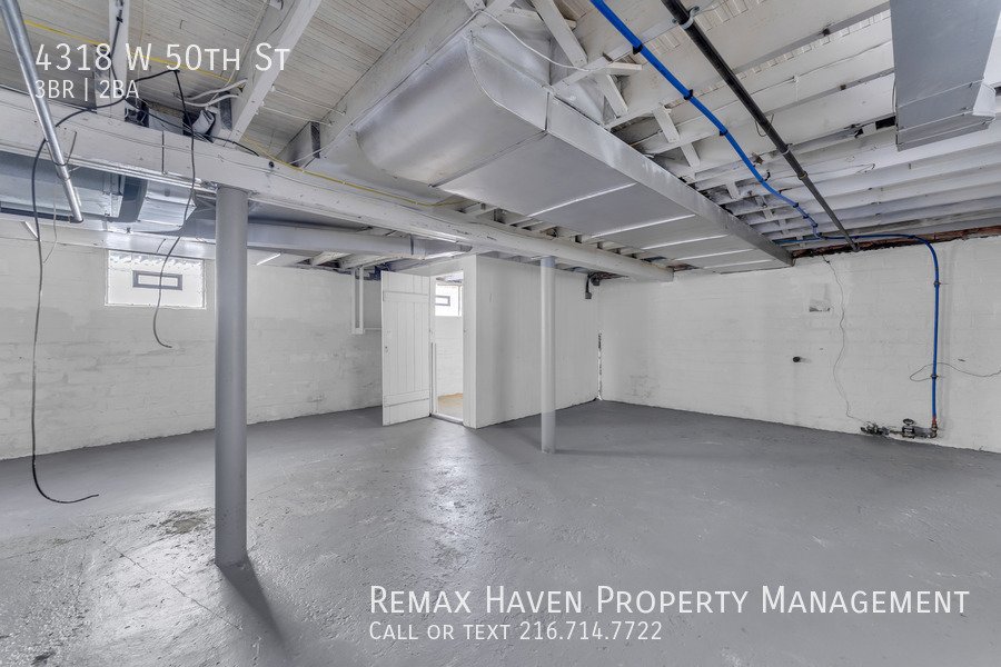 4318 W 50th St, Cleveland - Spacious 3-bed 1.5-bath single-family home property image