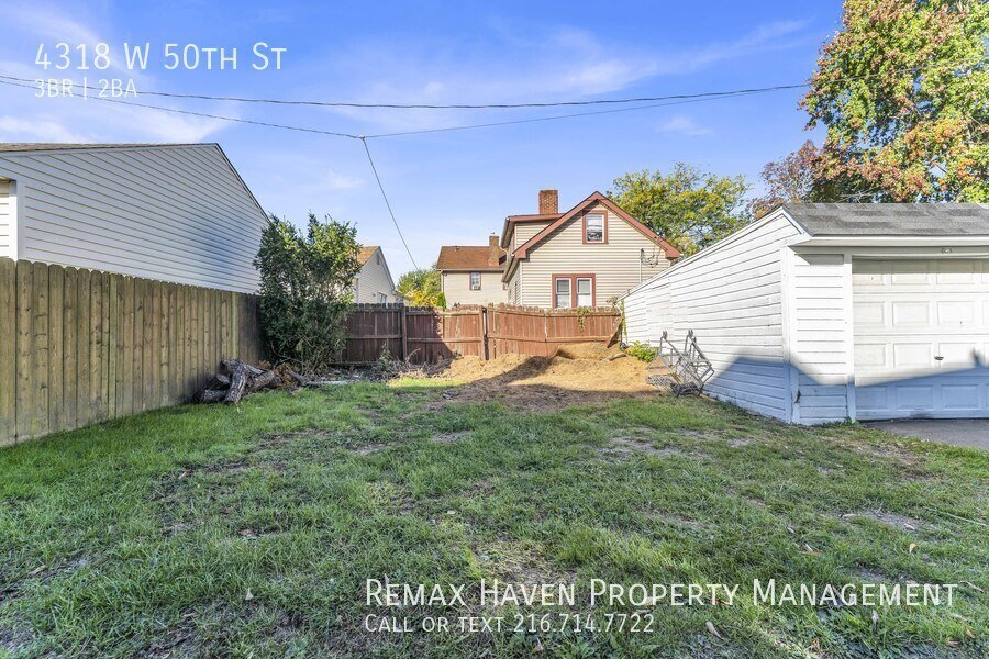 4318 W 50th St, Cleveland - Spacious 3-bed 1.5-bath single-family home property image