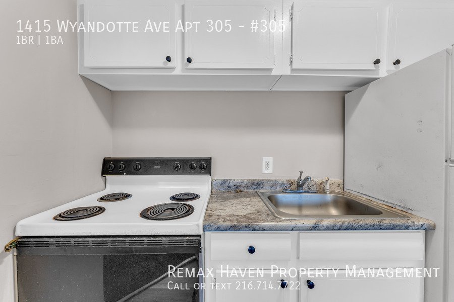 1415 Wyandotte Ave | Unit 305, Lakewood - Spacious 1-bed 1-bath apartm property image
