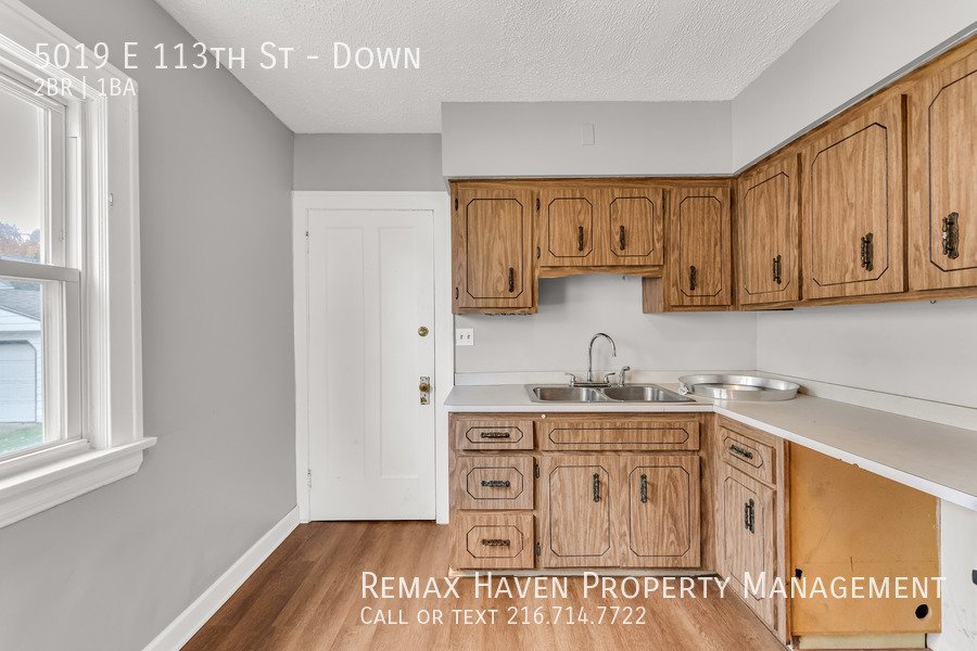 5019 E 113th St | DN, Garfield Hts - Spacious 2-bed 1-bath multi-famil property image