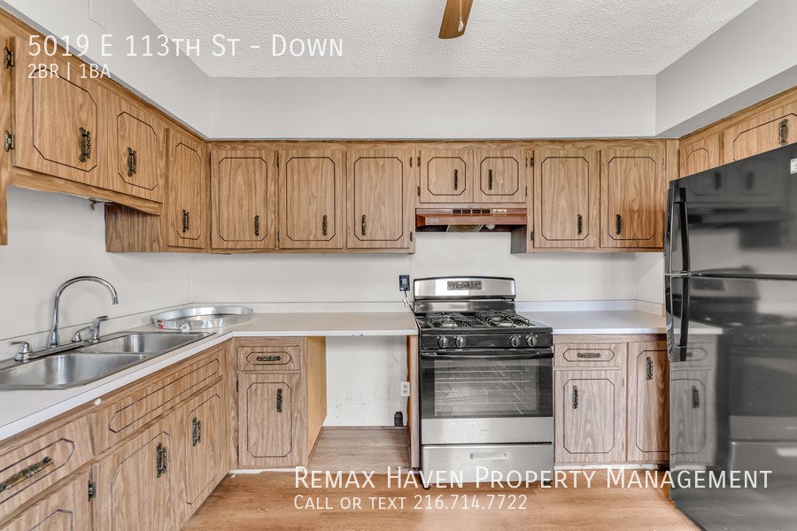 5019 E 113th St | DN, Garfield Hts - Spacious 2-bed 1-bath multi-famil property image