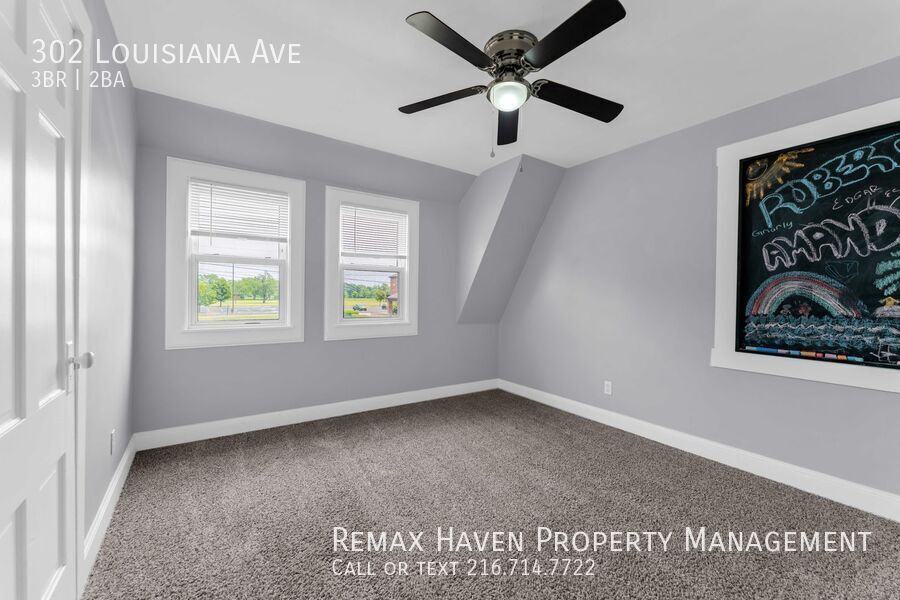 302 Louisiana Ave, Lorain - Spacious 3 bed 2 bath single family home! property image