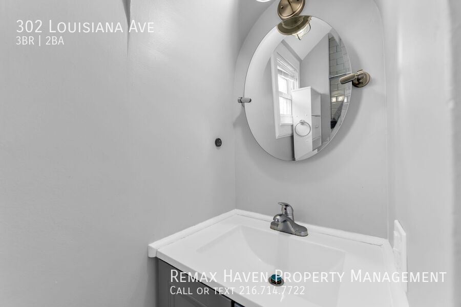 302 Louisiana Ave, Lorain - Spacious 3 bed 2 bath single family home! property image