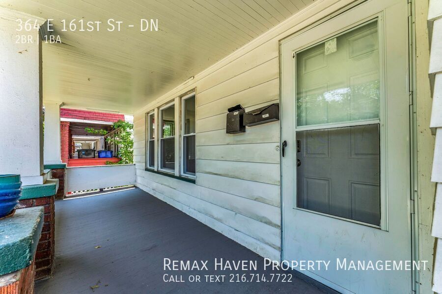 364 E 161st St | DN, Cleveland - Spacious 2 bed 1 bath multi-family home! property image
