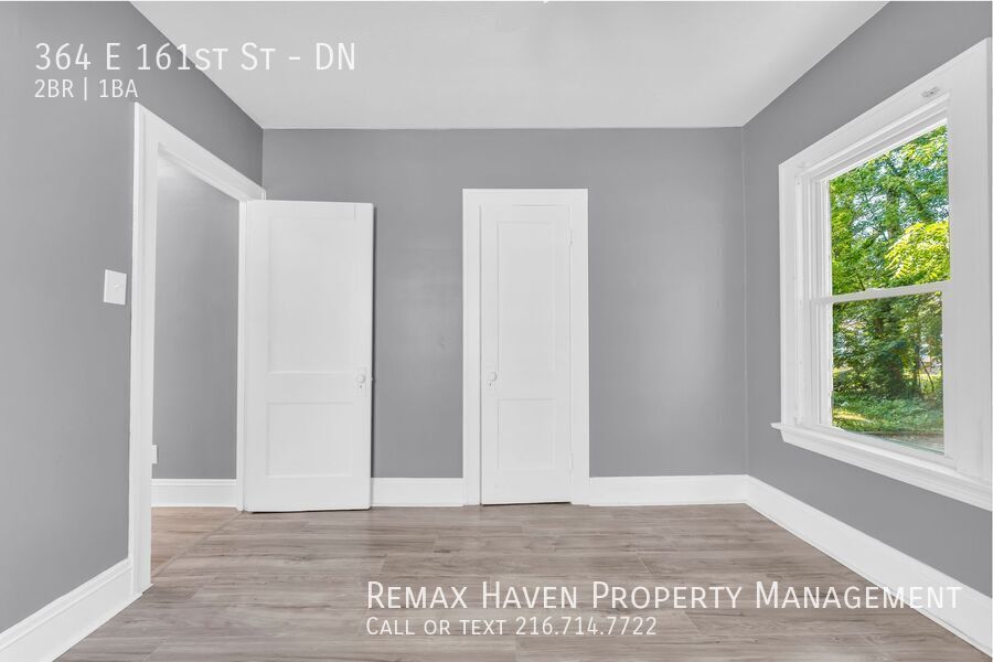 364 E 161st St | DN, Cleveland - Spacious 2 bed 1 bath multi-family home! property image