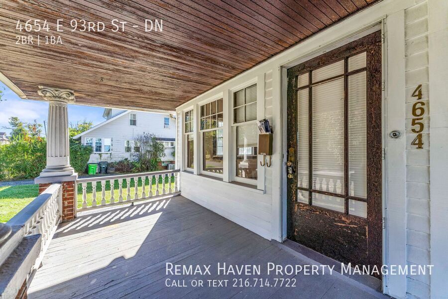 4654 E 93rd St | DN, Garfield Heights- Spacious 2-bed 1-bath multi-family home! property image