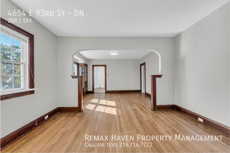 4654 E 93rd St | DN, Garfield Heights- Spacious 2-bed 1-bath multi-family home! property image