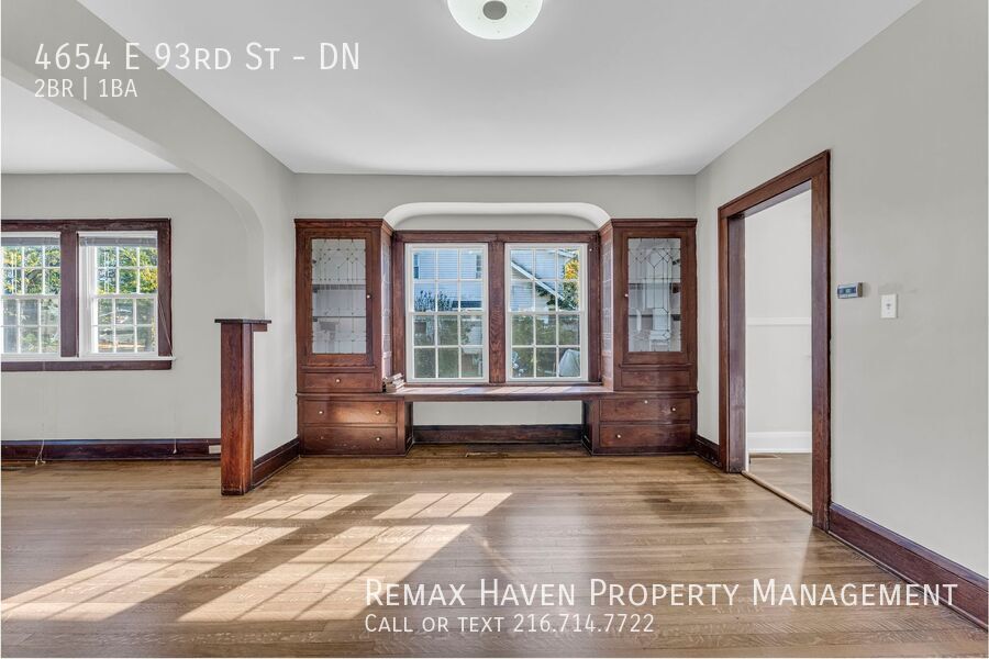 4654 E 93rd St | DN, Garfield Heights- Spacious 2-bed 1-bath multi-family home! property image