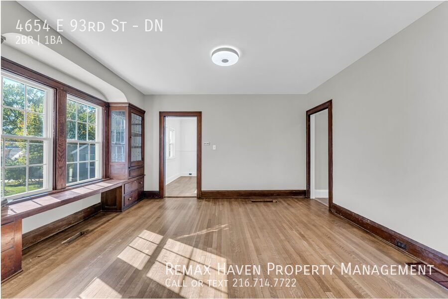 4654 E 93rd St | DN, Garfield Heights- Spacious 2-bed 1-bath multi-family home! property image