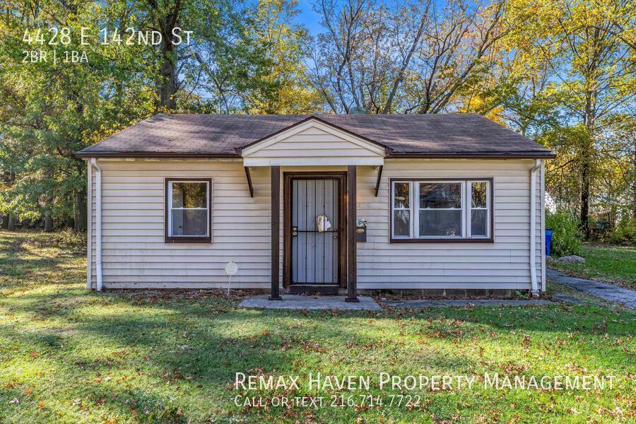 4428 E 142nd St, Cleveland - Spacious 2-bed 1-bath single-family home! property image