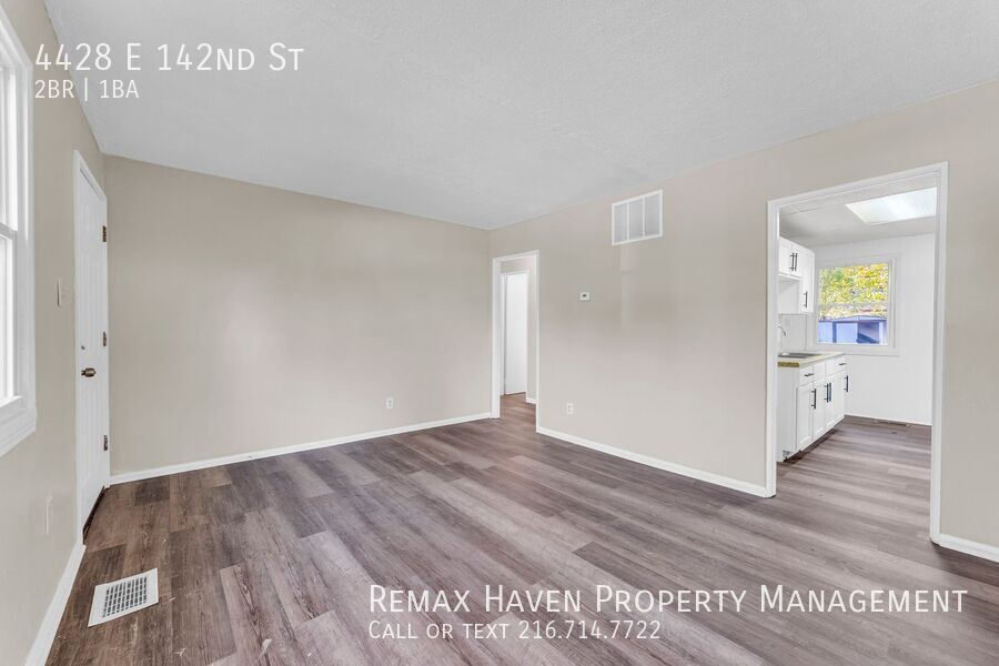4428 E 142nd St, Cleveland - Spacious 2-bed 1-bath single-family home! property image