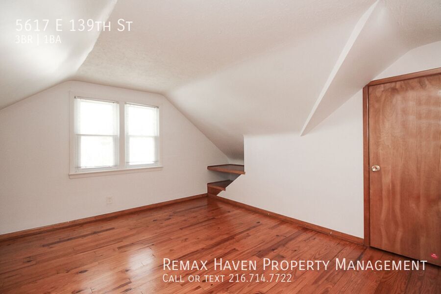 5617 E 139th St, Garfield Heights - Spacious 3-bed 1-bath single-family home! property image