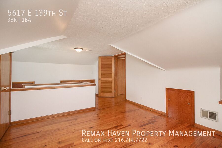 5617 E 139th St, Garfield Heights - Spacious 3-bed 1-bath single-family home! property image