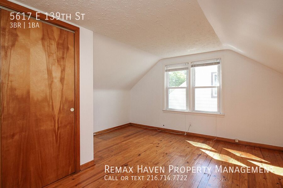 5617 E 139th St, Garfield Heights - Spacious 3-bed 1-bath single-family home! property image