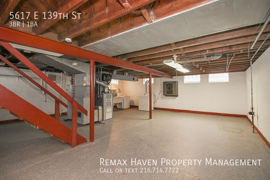 5617 E 139th St, Garfield Heights - Spacious 3-bed 1-bath single-family home! property image