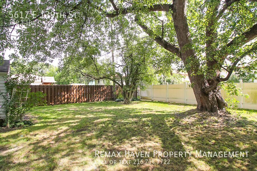 5617 E 139th St, Garfield Heights - Spacious 3-bed 1-bath single-family home! property image