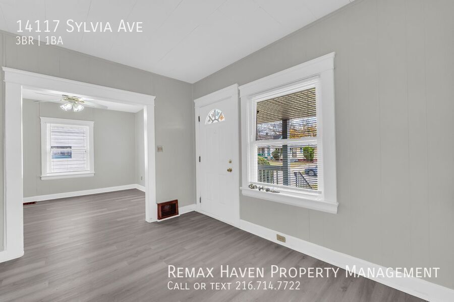 14117 Sylvia Ave, Cleveland - Spacious 3-bed 1-bath single-family home! property image