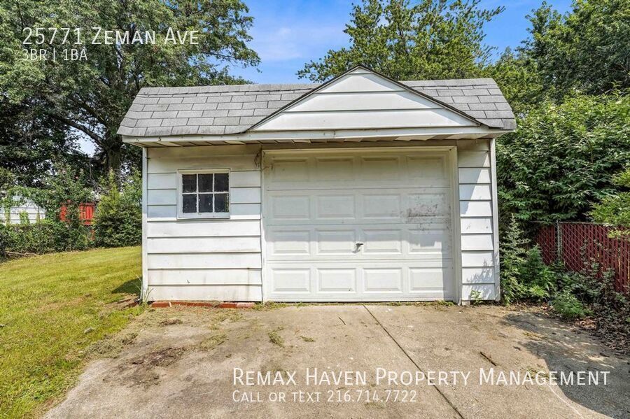 25771 Zeman Ave, Euclid-  Stunning 3 bed,1 bath single family home property image