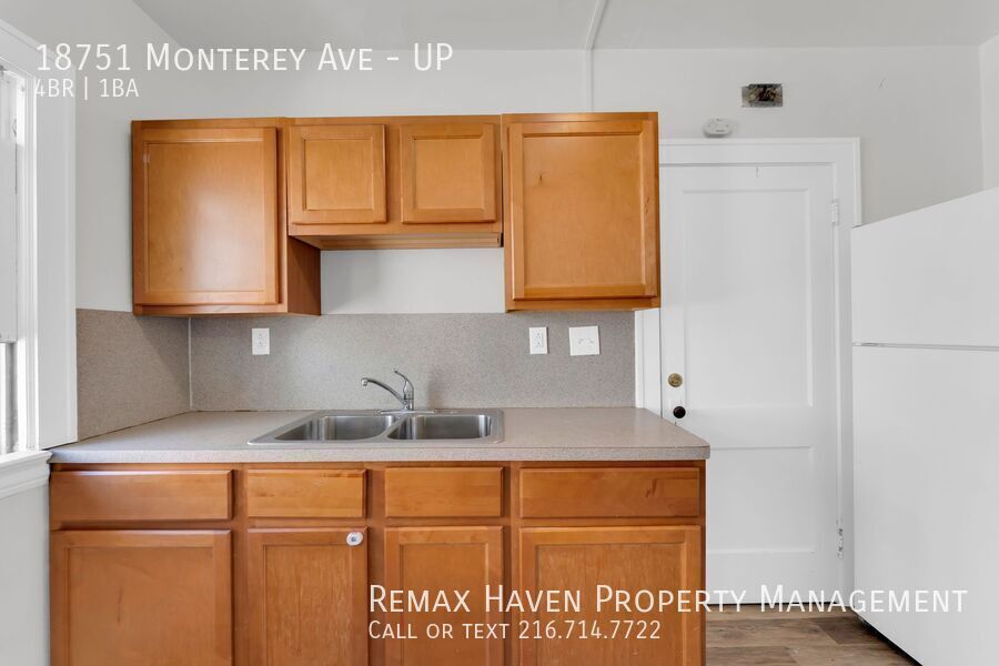 18751 Monterey Ave| UP, Euclid - Spacious 4-bed 1-bath multi-family home! property image