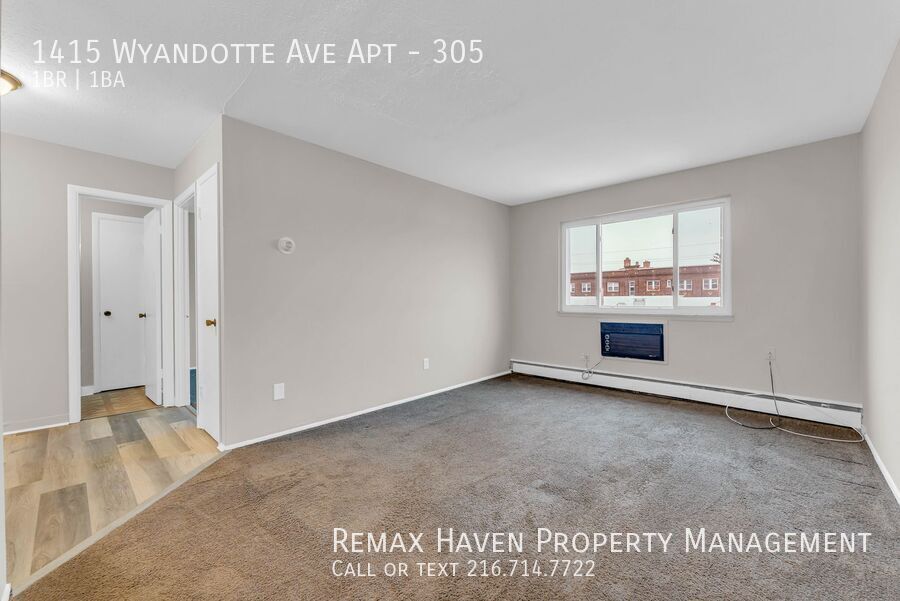 1415 Wyandotte Ave | Unit 305, Lakewood - Spacious 1-bed 1-bath apartment! property image