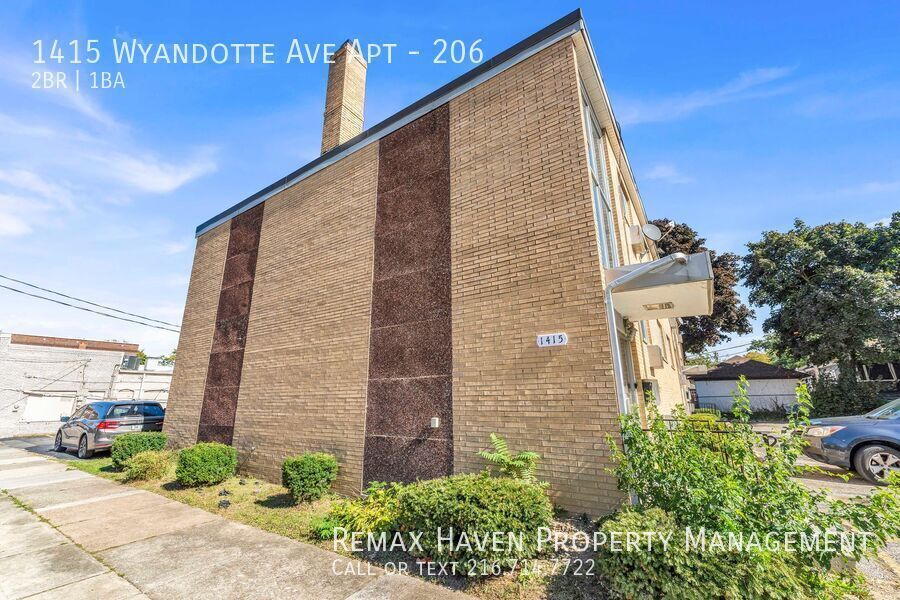 1415 Wyandotte Ave | #206, Lakewood - Spacious 2-bed 1-bath multi-family home! Heat Included! property image