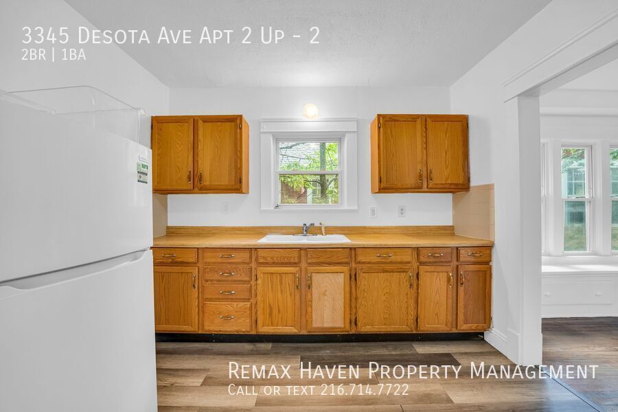 3345 Desota Ave | Unit 2, Cleveland Heights- Spacious 2-bed 1-bath multi-family home! property image