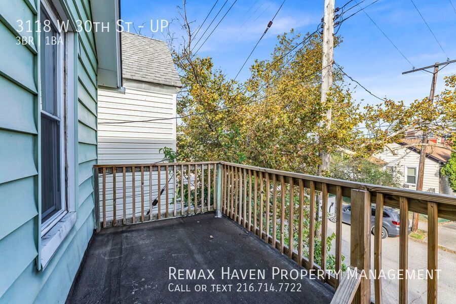 3118 W 30th St | UP, Cleveland - Spacious 3-bed 1-bath multi-family home! property image
