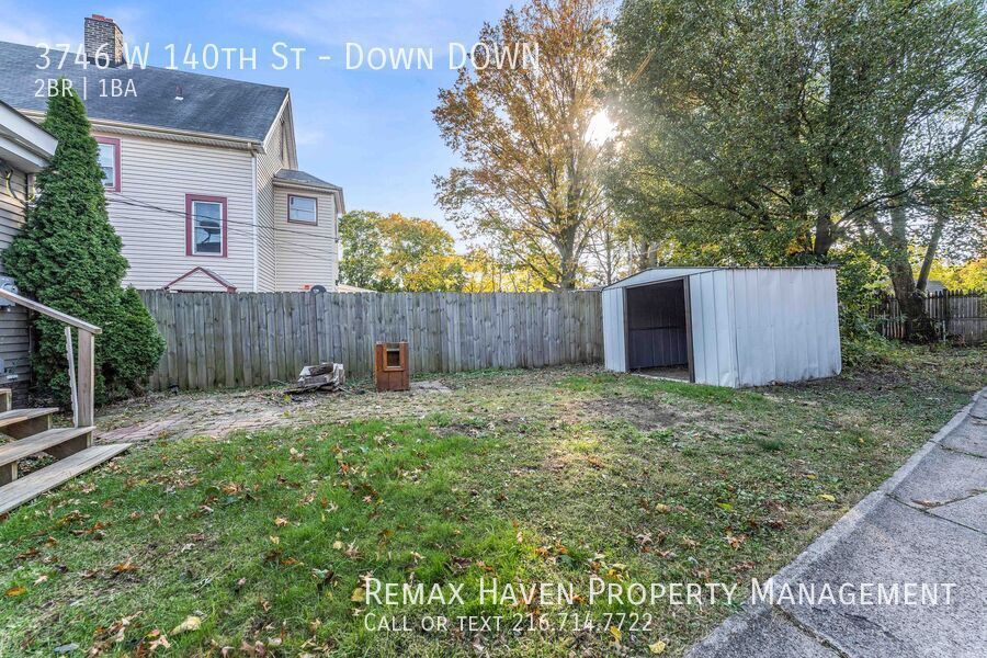 3746 W 140th St | DN, Cleveland - Spacious 2-bed 1-bath multi-family home! property image