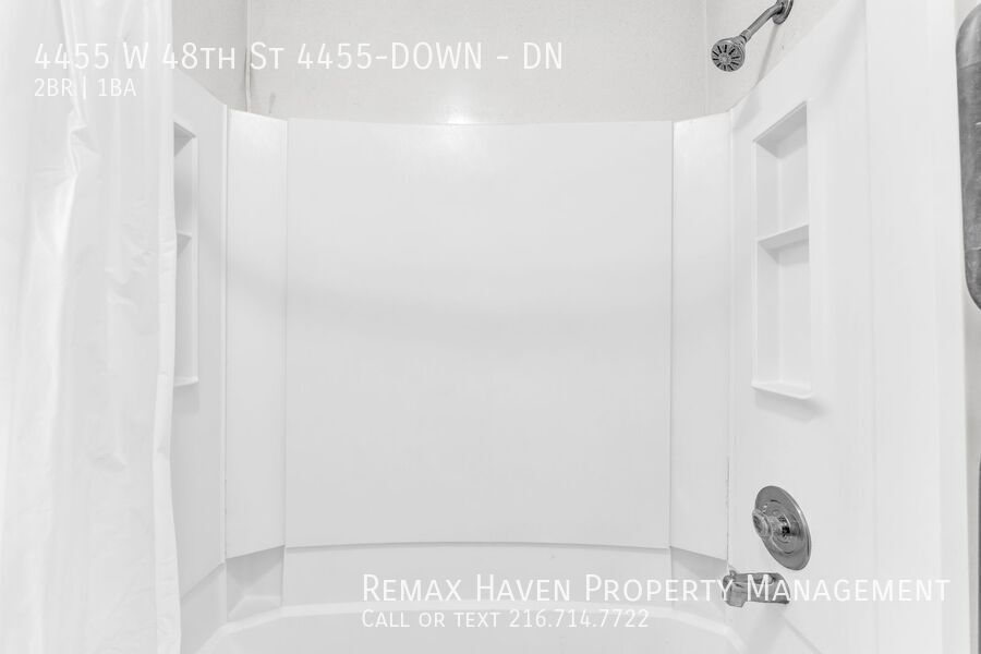 4455 W 48th St | DN, Cleveland - Spacious 2-bed 1-bath multi-family home! property image