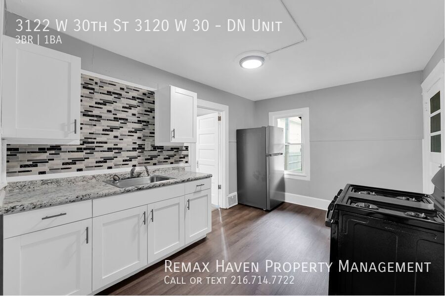 3120(3122) W 30th St | DN, Cleveland - Spacious 3-bed 1-bath multi-family home! property image