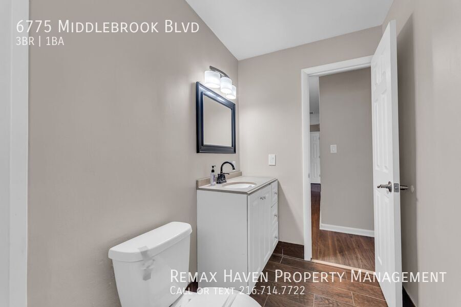 6775 Middlebrook Blvd, Middleburg Heights - Spacious 3-bed 1-bath single-family home! property image