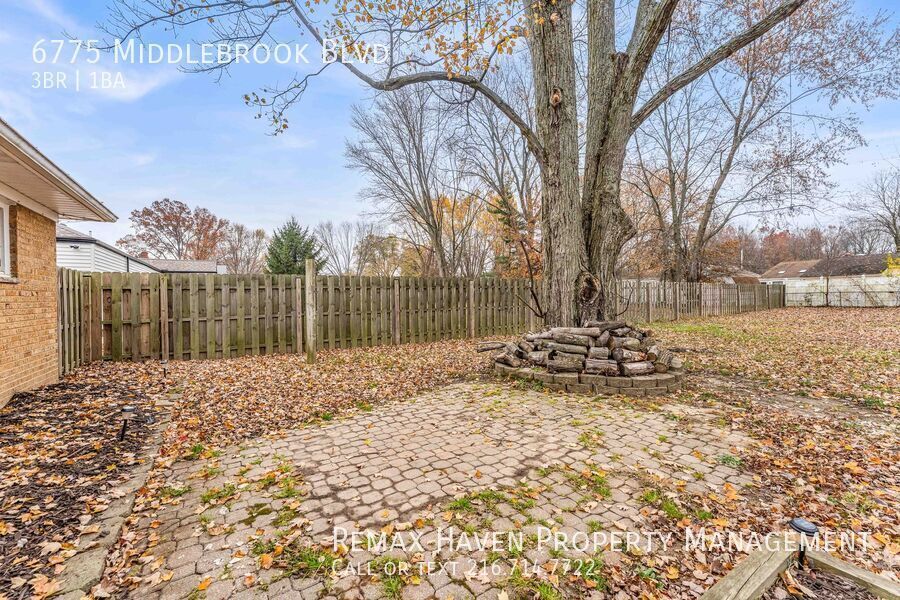 6775 Middlebrook Blvd, Middleburg Heights - Spacious 3-bed 1-bath single-family home! property image