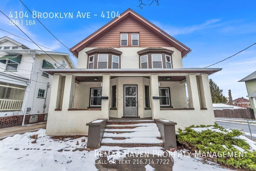 4104 Brooklyn Ave | Left Side, Cleveland - Spacious 3-bed 1-bath multi-family home! property image