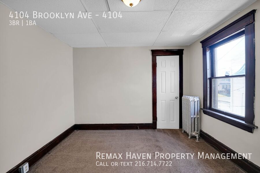 4104 Brooklyn Ave | Left Side, Cleveland - Spacious 3-bed 1-bath multi-family home! property image