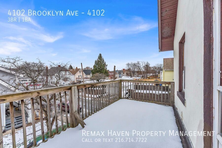 4102 Brooklyn Ave | Right Side, Cleveland - Spacious 3-bed 1-bath multi-family home! property image
