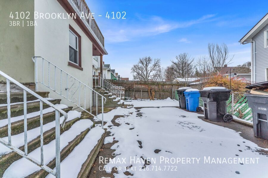 4102 Brooklyn Ave | Right Side, Cleveland - Spacious 3-bed 1-bath multi-family home! property image