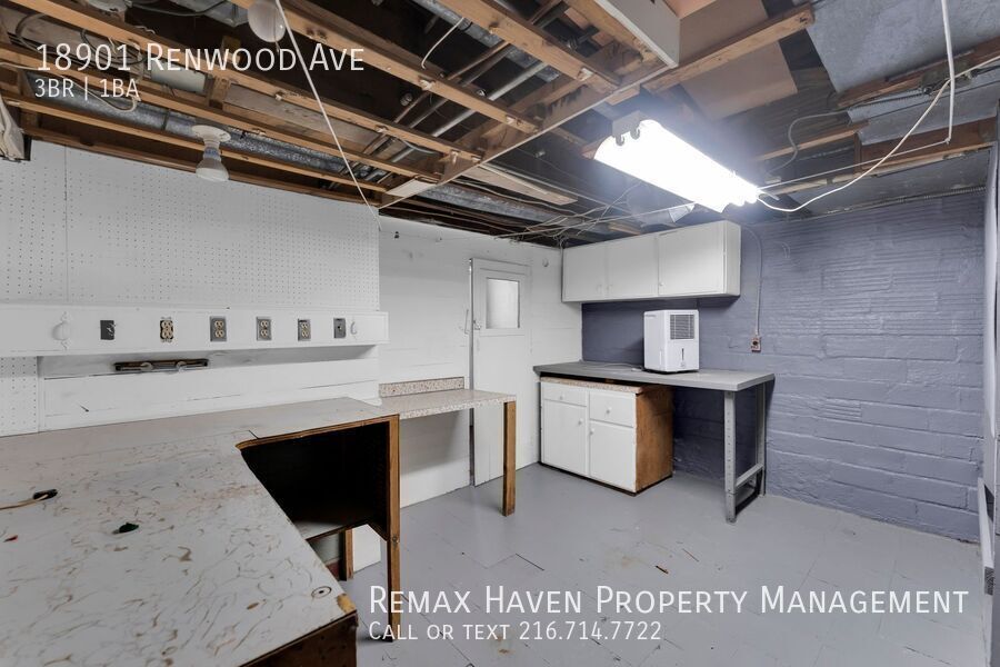 18901 Renwood Ave, Euclid - Spacious 3-bed 1-bath single-family home! property image