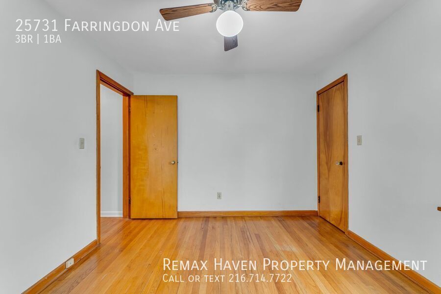 25731 Farringdon Ave, Euclid - Spacious 3-bed 1-bath single-family home! property image