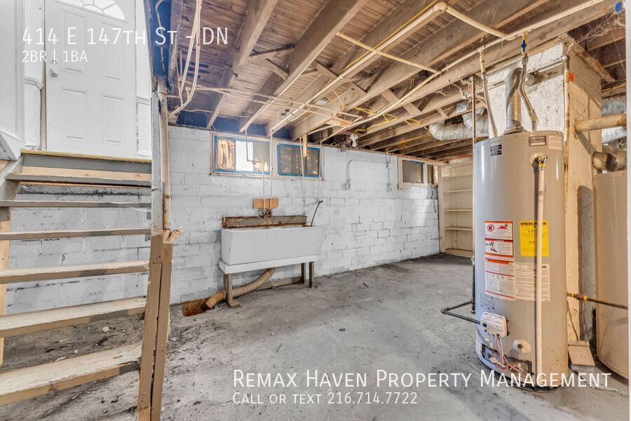 414 E 147th St | DN, Cleveland -  Freshly Renovated 2-Bed Lower Unit with Brand-New Appliances! property image