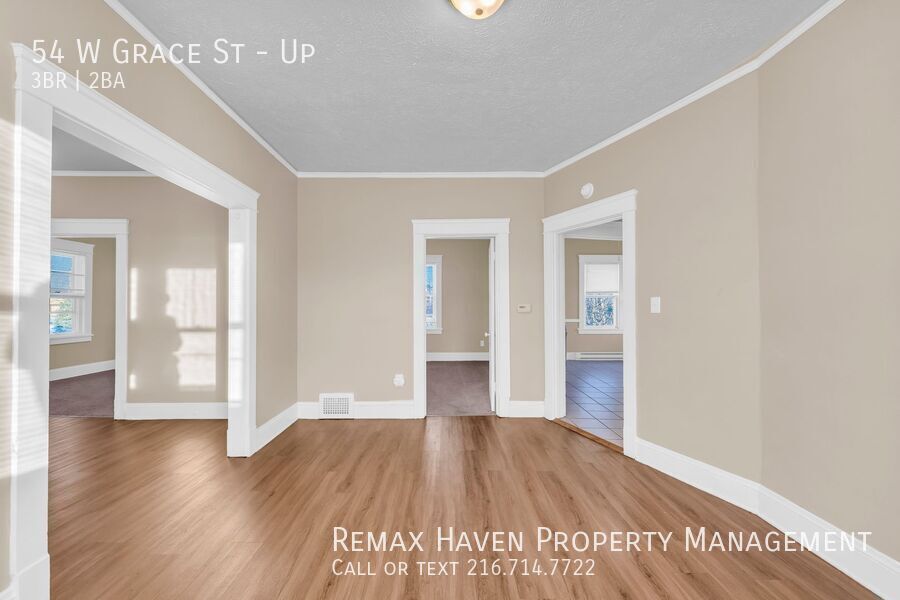 54 W Grace St | UP, Bedford - Spacious 3-bed 2-bath multi-family home! property image
