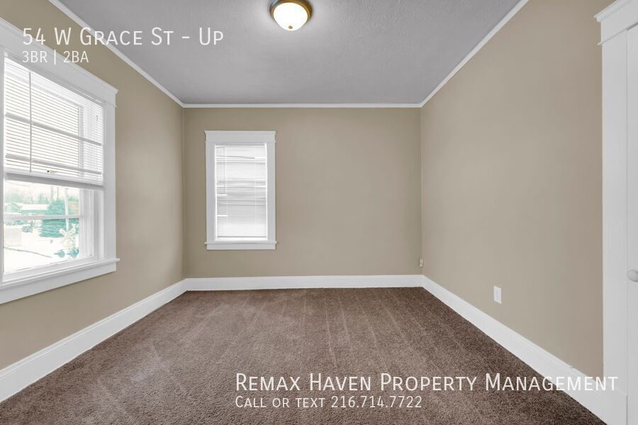 54 W Grace St | UP, Bedford - Spacious 3-bed 2-bath multi-family home! property image