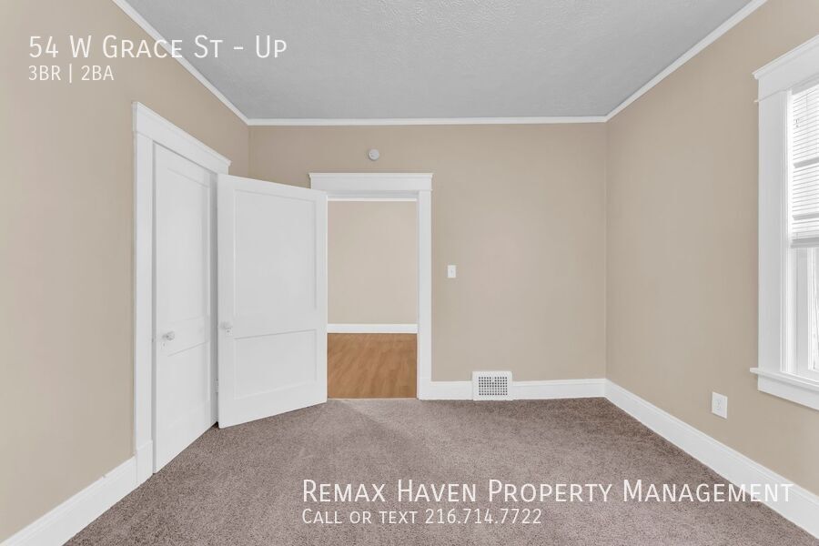 54 W Grace St | UP, Bedford - Spacious 3-bed 2-bath multi-family home! property image