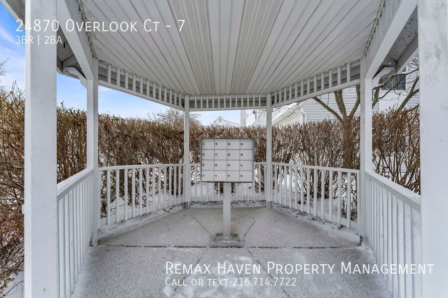 24870 Overlook Court # 7, Olmstead Falls - Spacious 2-bed 2-bath single-family home! property image