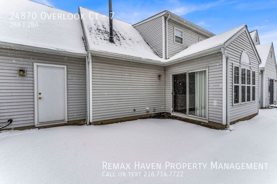 24870 Overlook Court # 7, Olmstead Falls - Spacious 2-bed 2-bath single-family home! property image